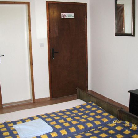 Guest House Familia Samovodene Zewnętrze zdjęcie