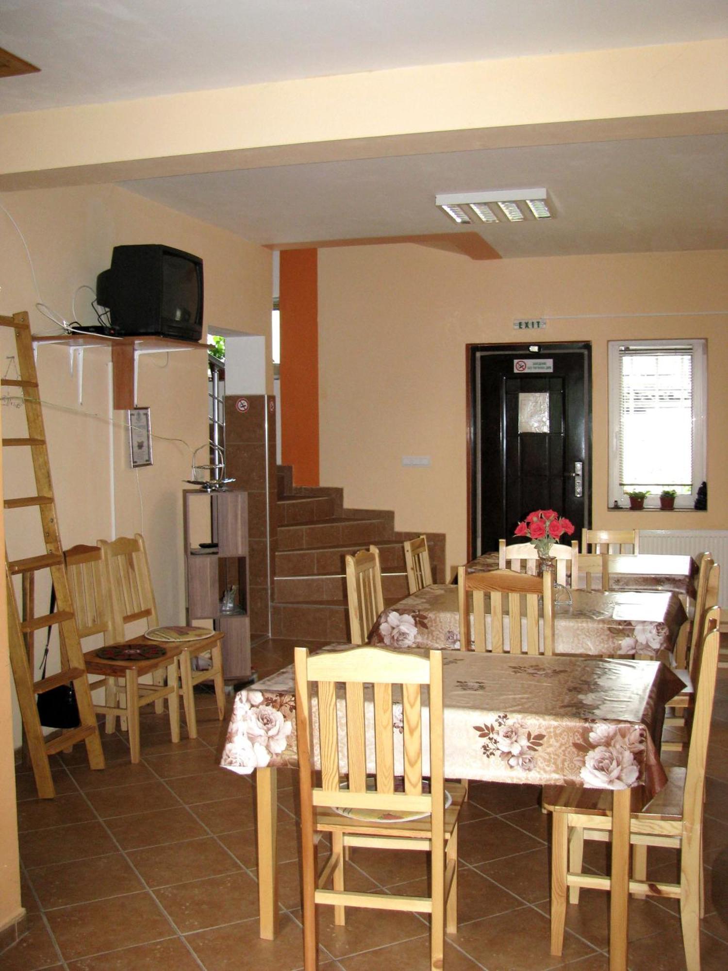 Guest House Familia Samovodene Zewnętrze zdjęcie
