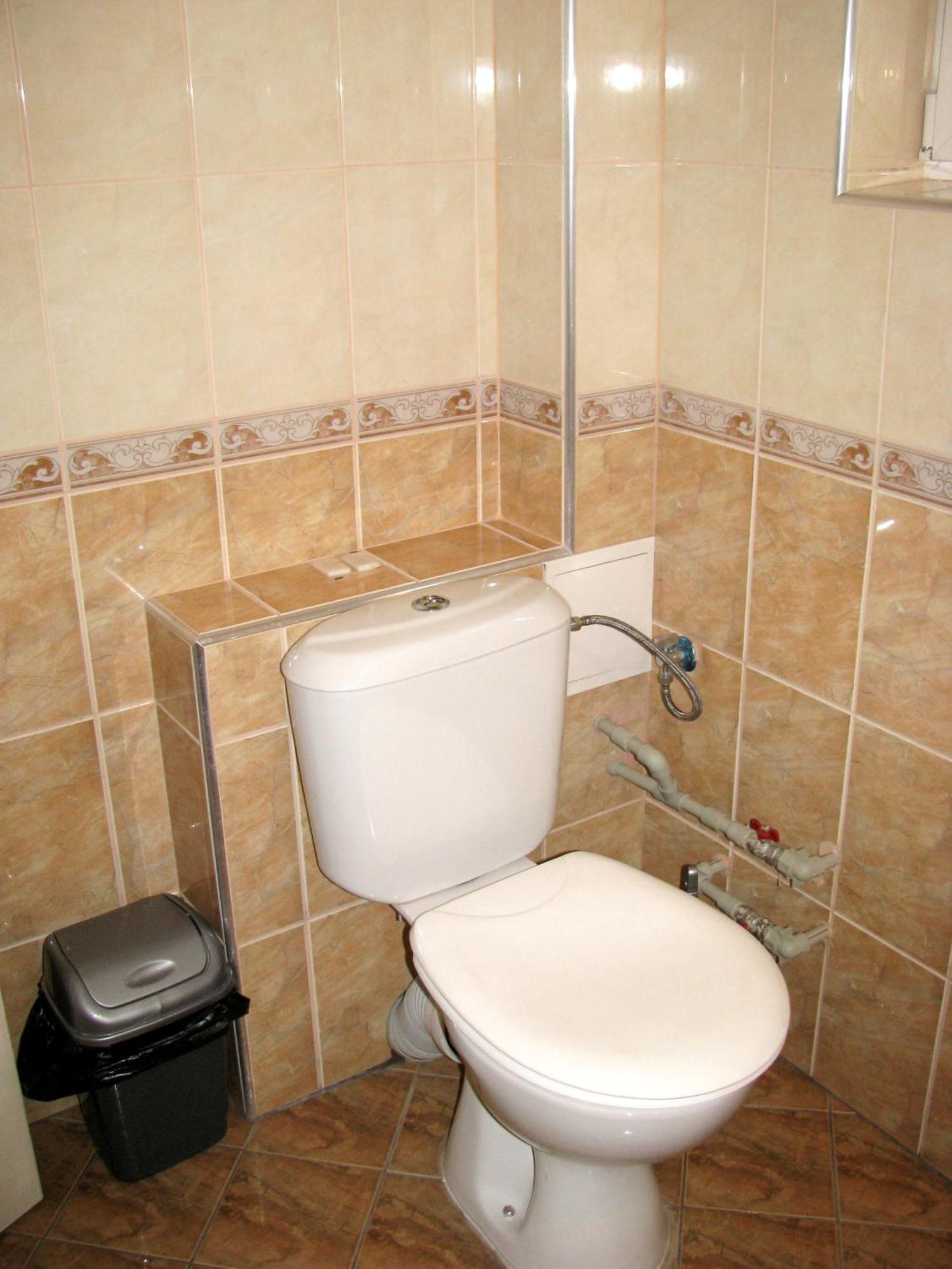 Guest House Familia Samovodene Zewnętrze zdjęcie