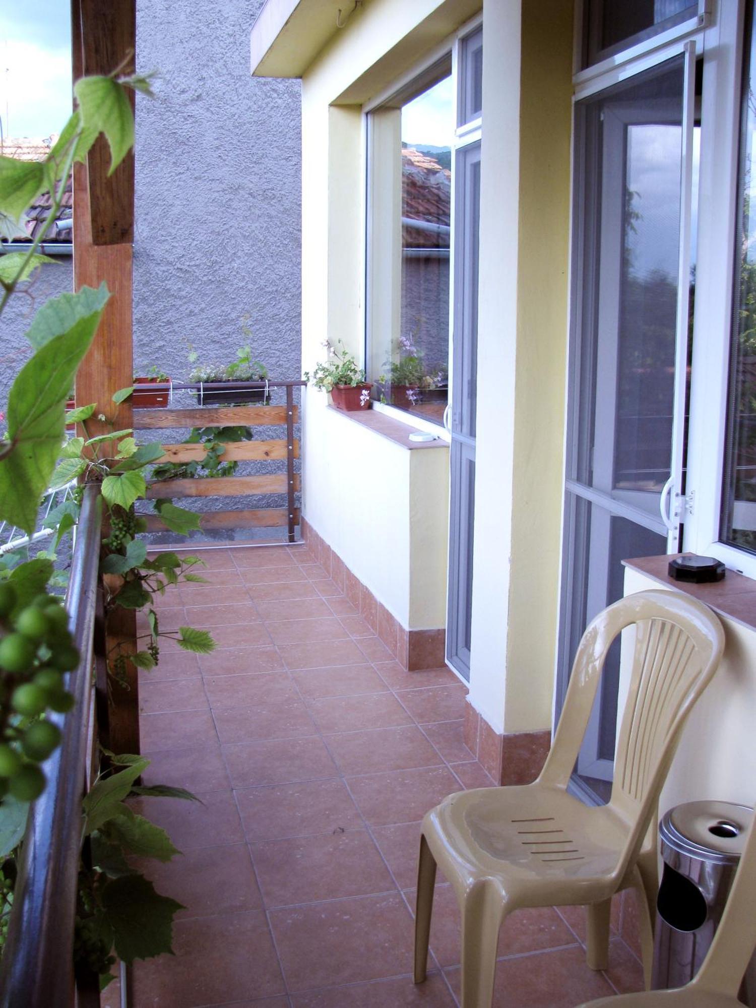 Guest House Familia Samovodene Zewnętrze zdjęcie